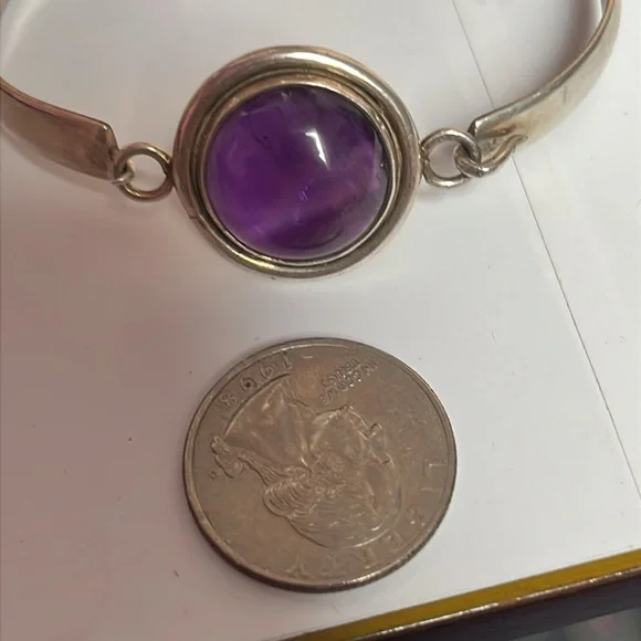 925 bangle large amethyst. Big wrist friendly - Picture 6 of 14